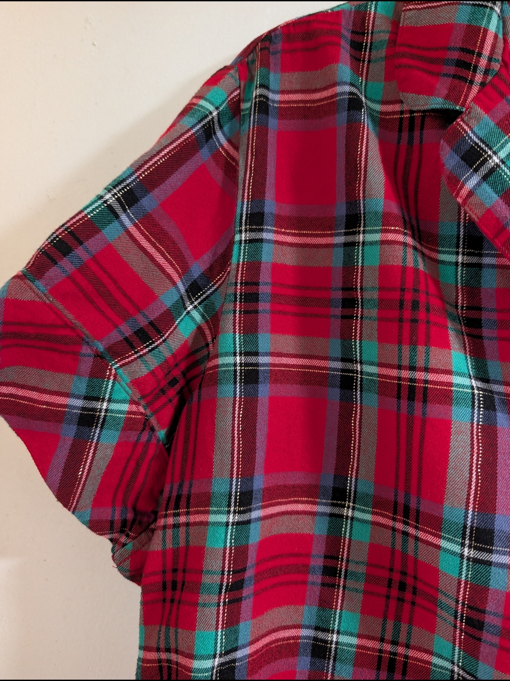 Victoria's Secret Red Plaid Short Pajama Set - Picture 4 of 14